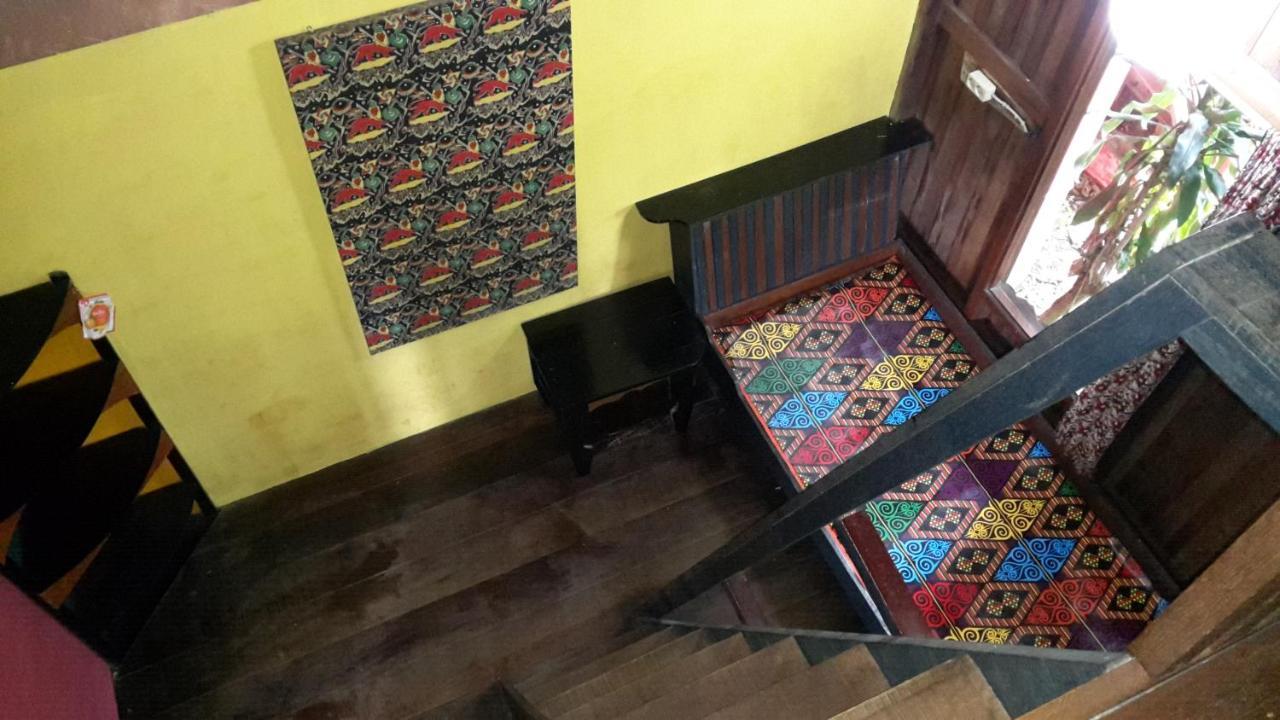 Liberta Homestay Tuk Tuk Esterno foto