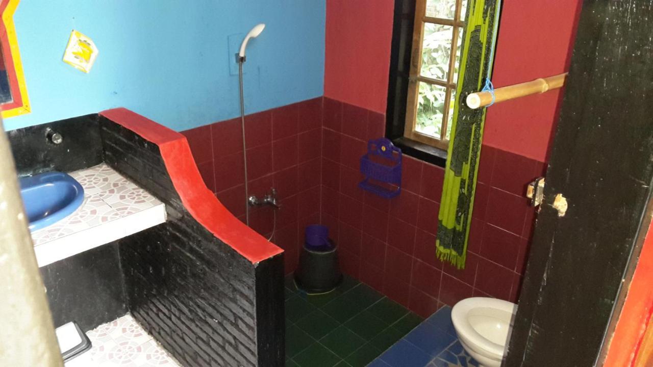 Liberta Homestay Tuk Tuk Esterno foto