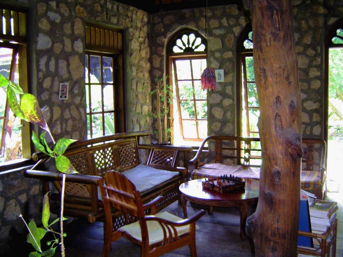 Liberta Homestay Tuk Tuk Esterno foto
