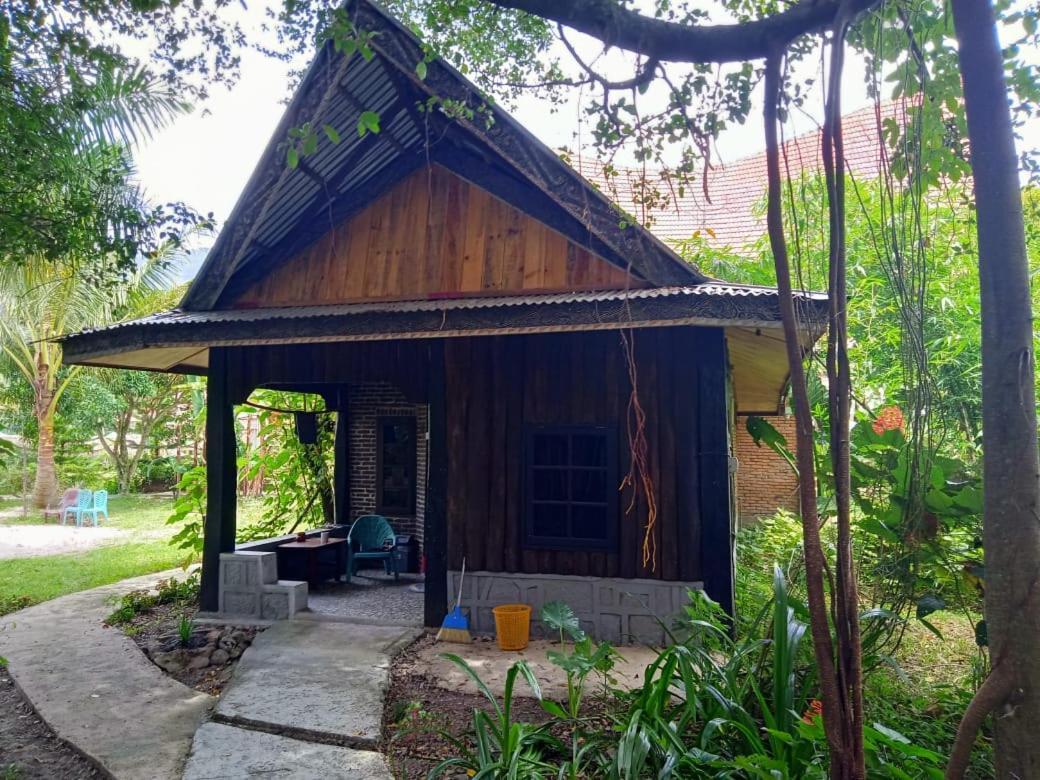 Liberta Homestay Tuk Tuk Esterno foto