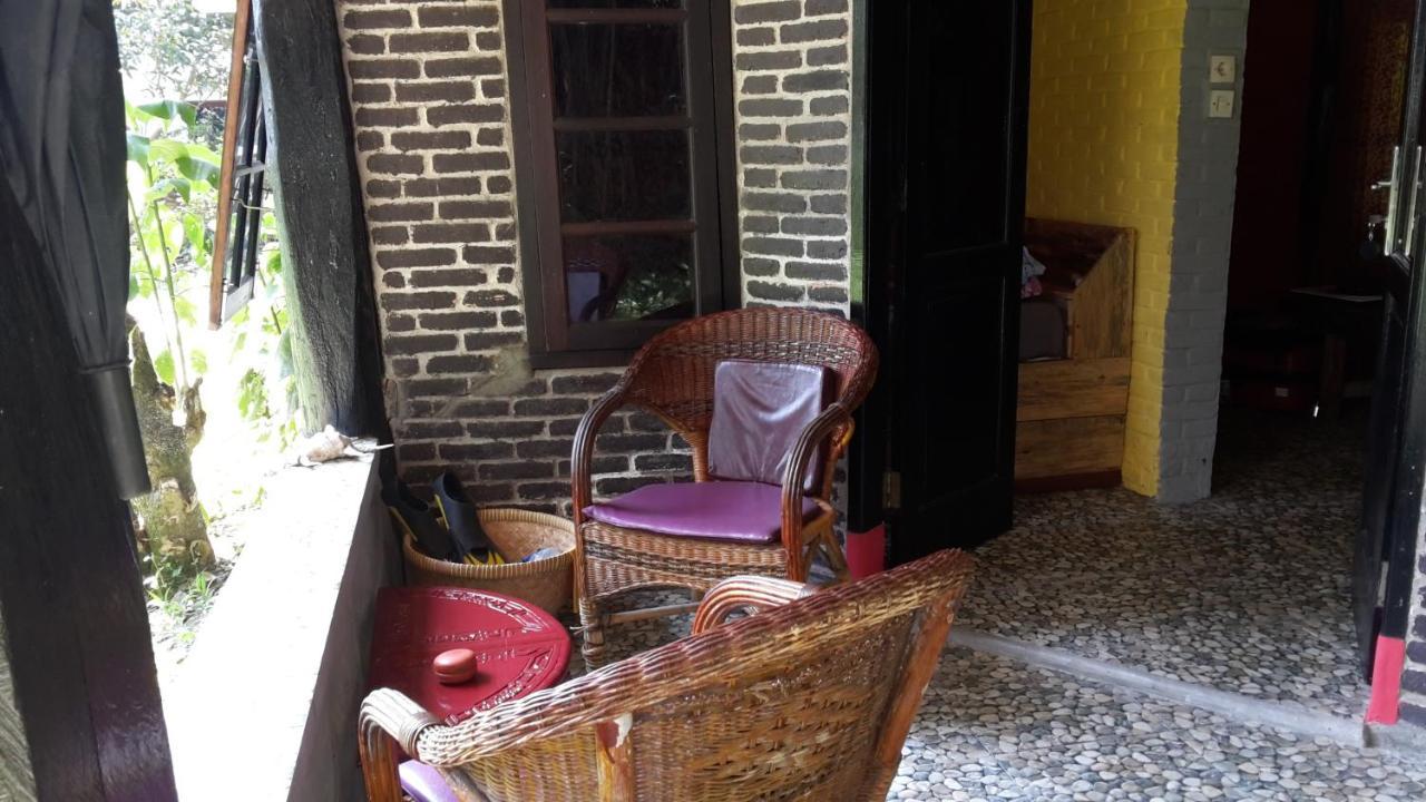 Liberta Homestay Tuk Tuk Esterno foto