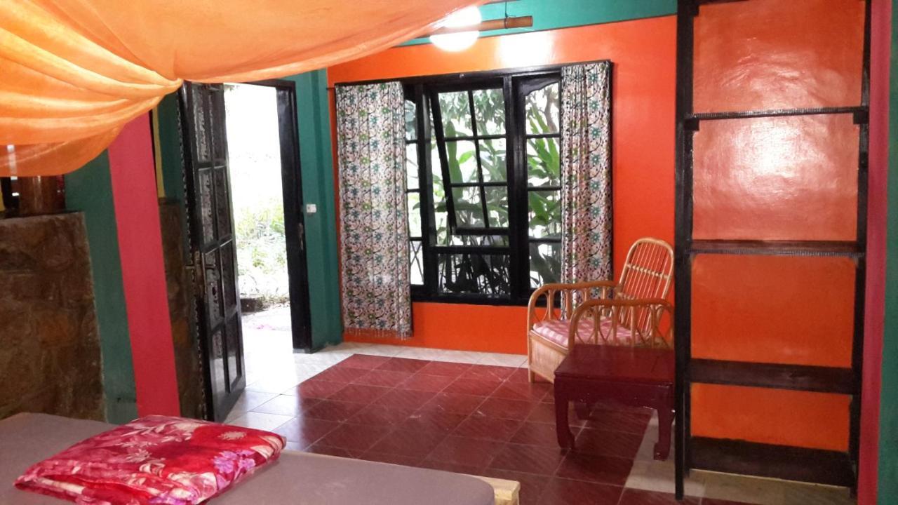 Liberta Homestay Tuk Tuk Esterno foto